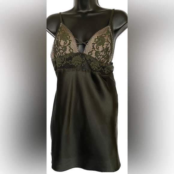 La SENZA Other - LS FOREST GRN Satin and Lace Nightgown, M *P1088